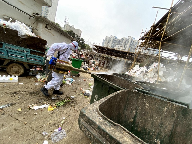 山東退役軍人援鄂突擊隊(duì)馳援一線開展防疫消殺工作組照