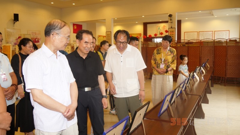 “肝膽相照”正念杯中國文藝名家文學(xué)書畫攝影青州采風(fēng)創(chuàng)作論壇暨頒獎(jiǎng)活動(dòng)成功舉辦