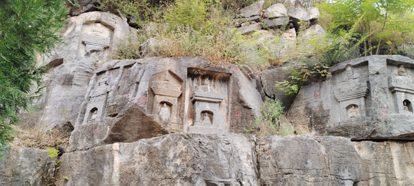 安陽靈泉寺萬佛溝與修定寺唐塔